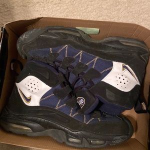 Mens size 10.5